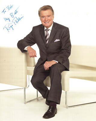 REGIS PHILBIN HAND SIGNED 8x10 COLOR PHOTO+COA        AWESOME POSE      TO BOB