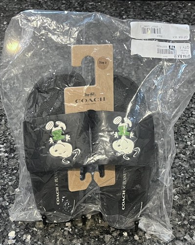 COACH x PEANUTS スヌーピー ビーチサンダル COACH x PEANUTS スヌーピー ビーチサンダル - メルカリ