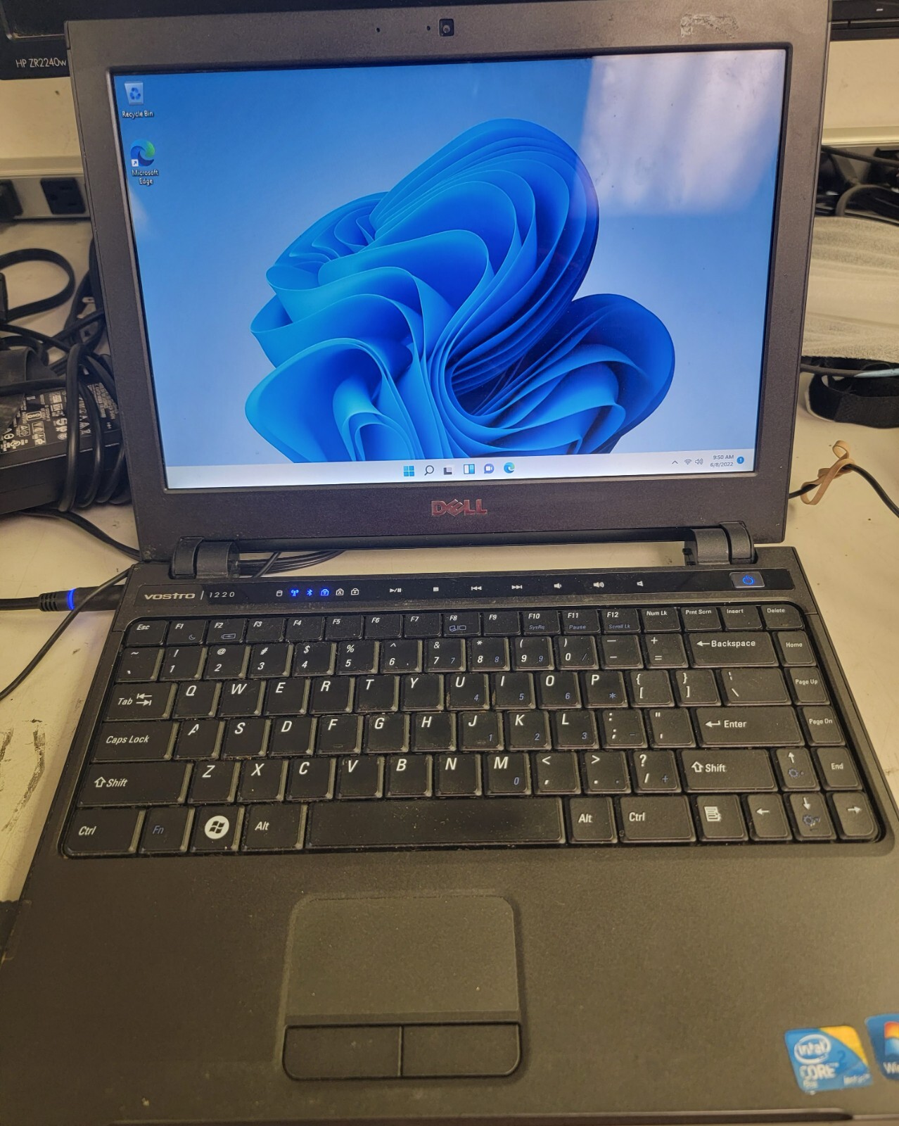DELL.ノートパソコンvostro.2520Windows11AC電源付 DELL Vostro 2520 (Core i3 3120M 2.5GHz/4GB/SSD:120GB) 高性能