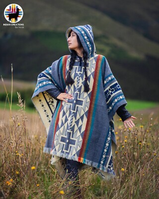 Alpaca Poncho. (Cloudy Sky) EXCLUSIVE DESIGN Handcrafted by Indigenous hands