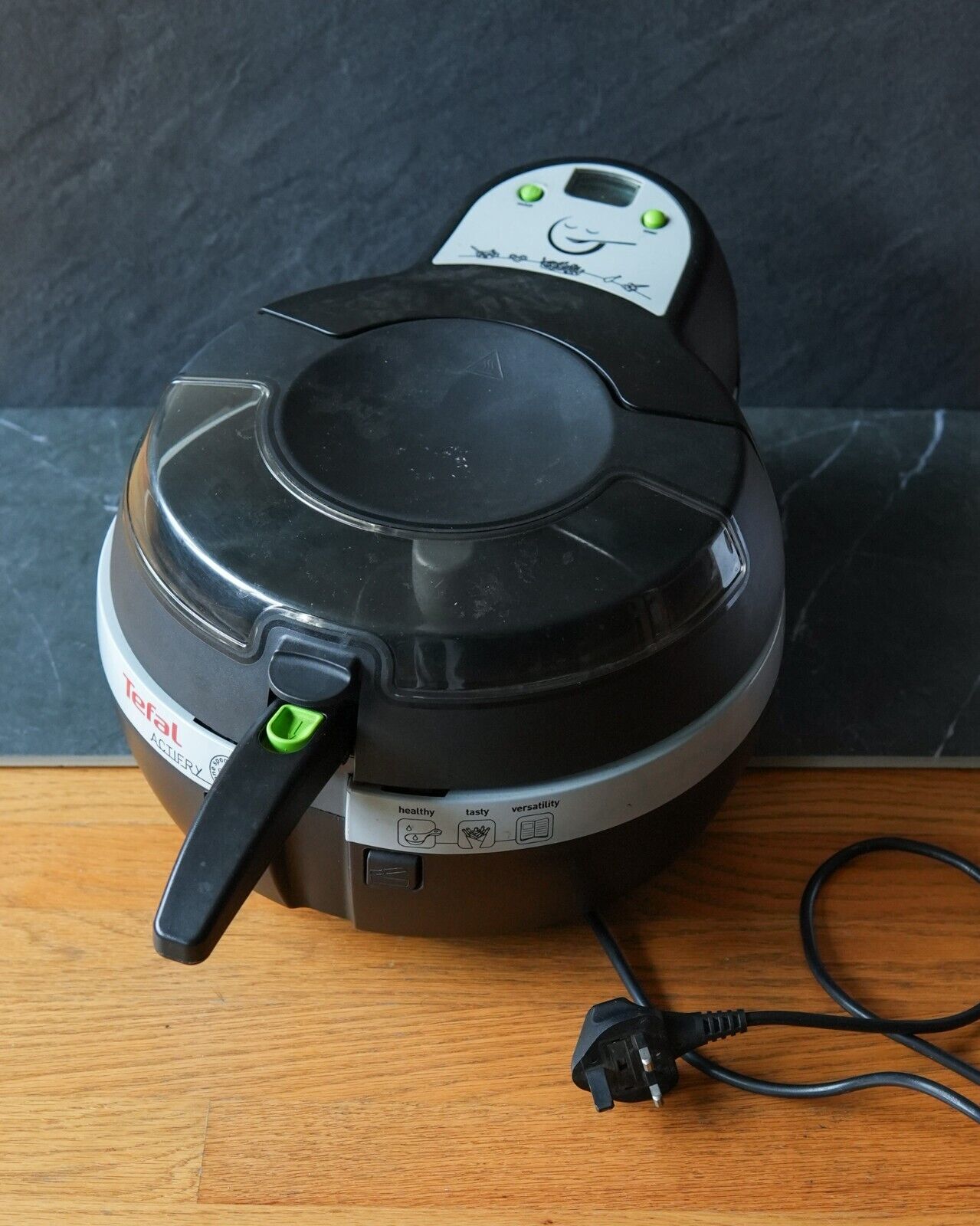 T-FAL Actifry Model 001 Auto Stirring Air Fryer Low Fat Multi Cooker UK PLUG T-FAL Actifry Model 001 Auto Stirring Air Fryer Low Fat Multi Cooker UK PLUG
