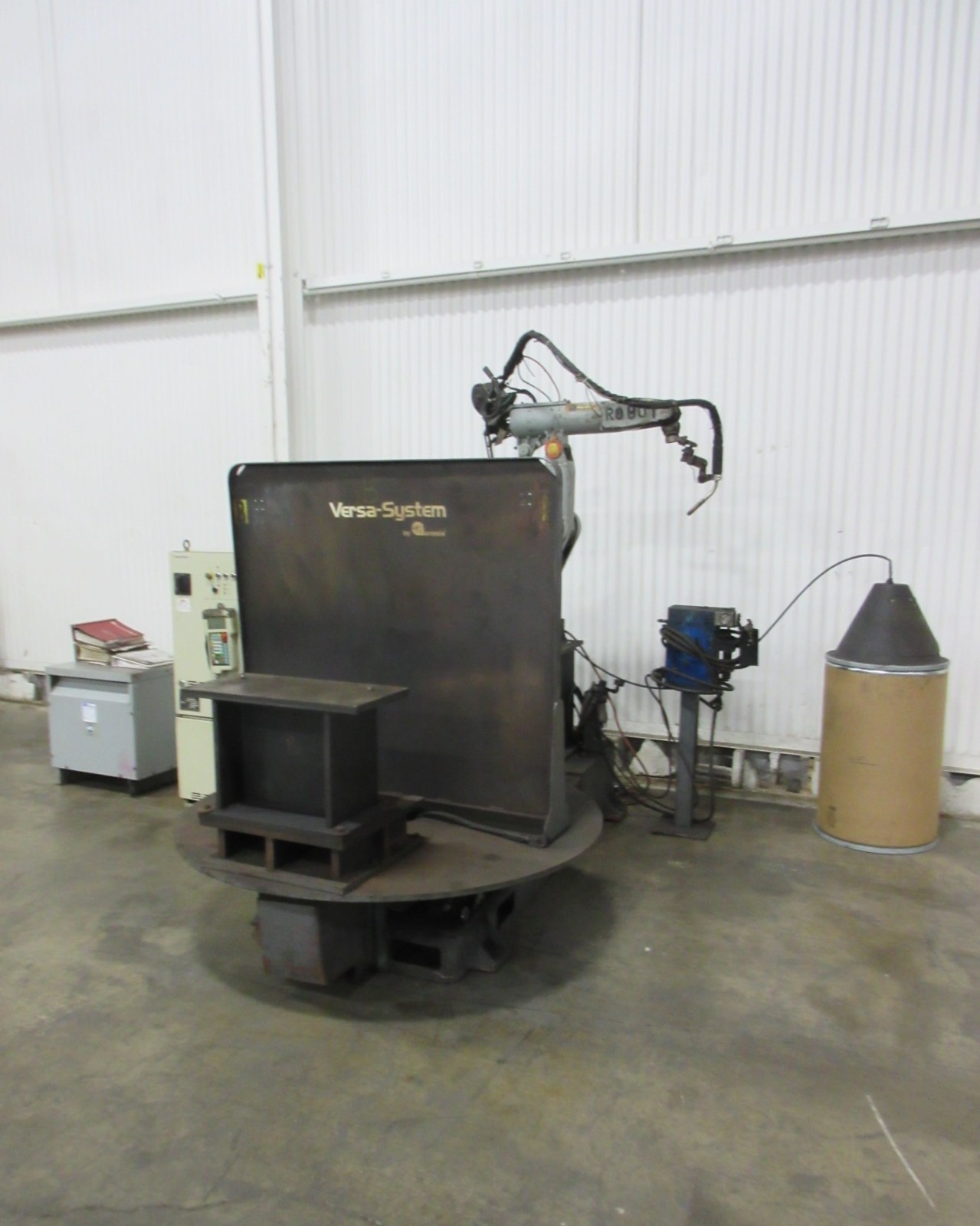 Genesis Systems Group - Versa-Systems 3M Robotic Weld Cell - AM16469