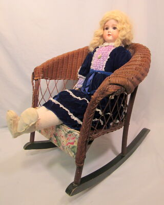 木製ラック・ウッドラック Lloyd's Antiques Antique 1920s Lloyd Loom Wicker and Cherry Wood Console