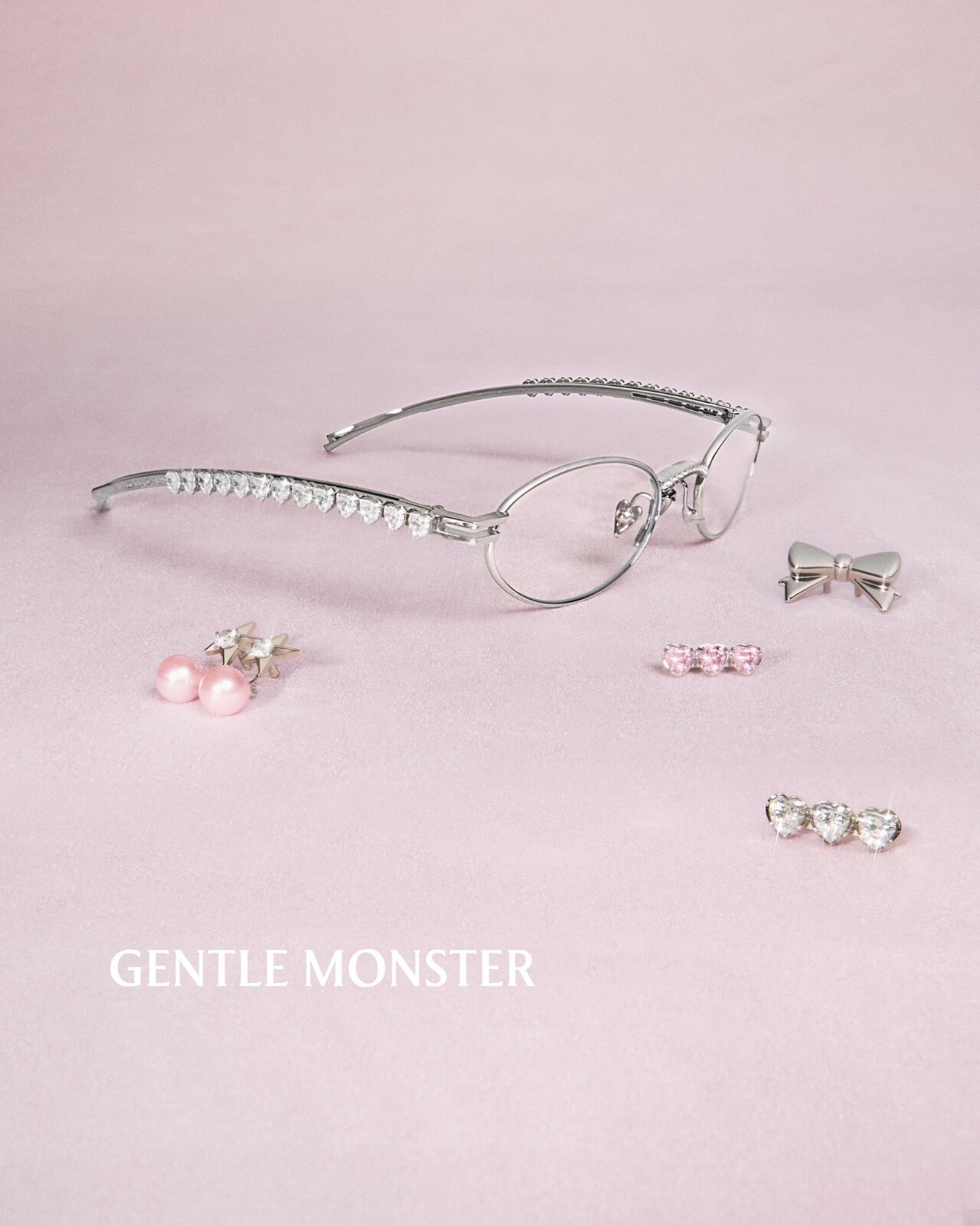 BRAND NEW Gentle Monster x Jennie - Jentle Salon Barrette-02 BRAND NEW Gentle Monster x Jennie - Jentle Salon Barrette-02