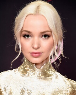 SEXY DOVE CAMERON 8x10 PHOTO *