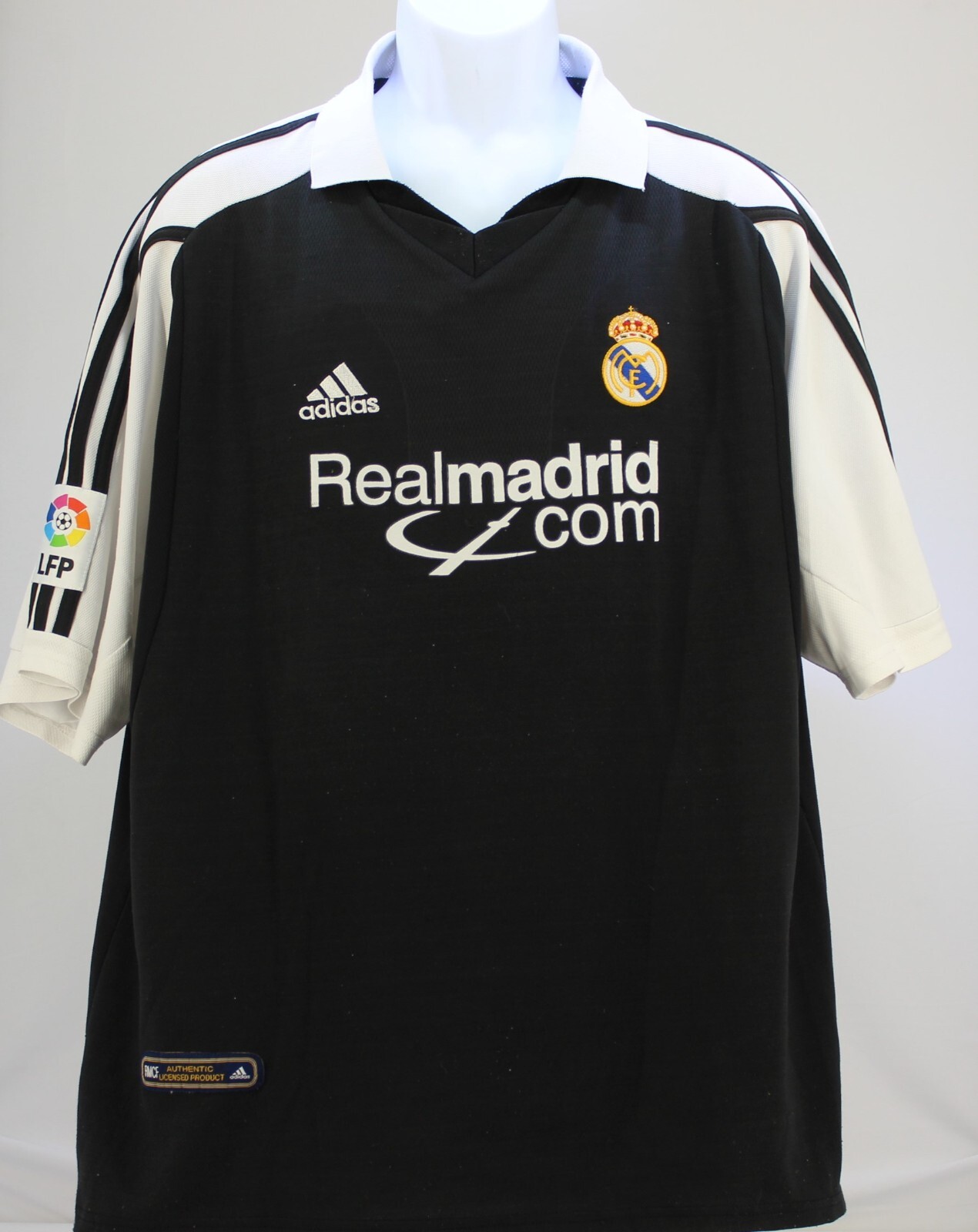 Real Madrid Authentic adidas Jersey SIZE XLarge 2001-2002 T