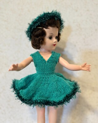 Skater outfit - clothes for Mary Hoyer and other slender 14 inch dolls