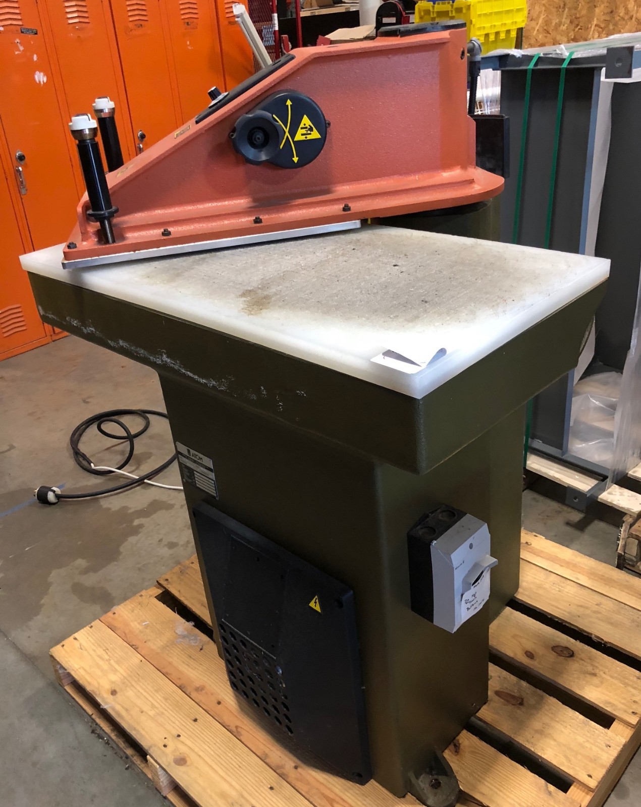 ATOM Textile Cutter Clicker press SE 20C