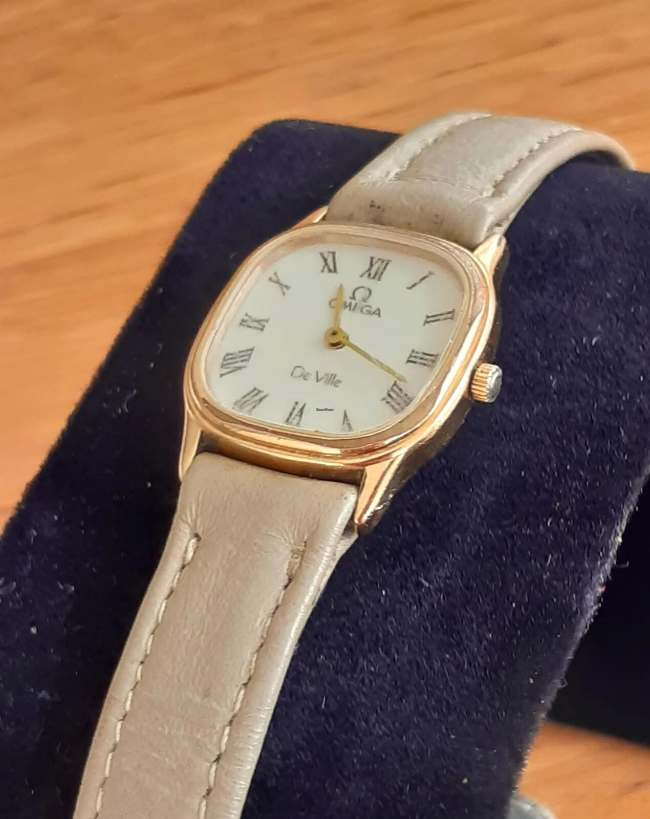 Vintage Omega DeVille 591.0281 Cal 1450 Gold Qz Women's