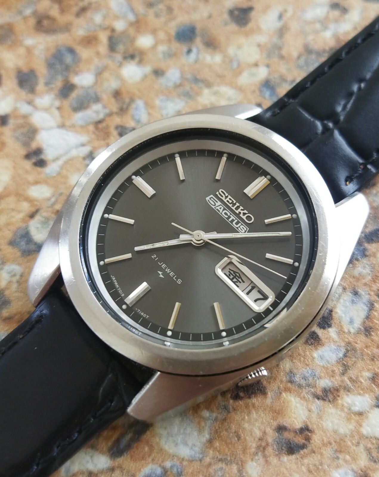 Купить seiko actus jewels 7019 