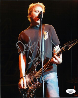 DEXTER HOLLAND Authentic Hand-Signed ''THE OFFSPRING'' 8x10 photo (JSA COA)