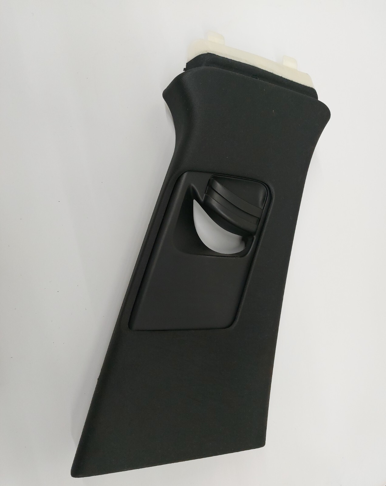 2015-2018 Porsche Macan 95B OEM Right Side Upper B Pillar Trim 95B867294