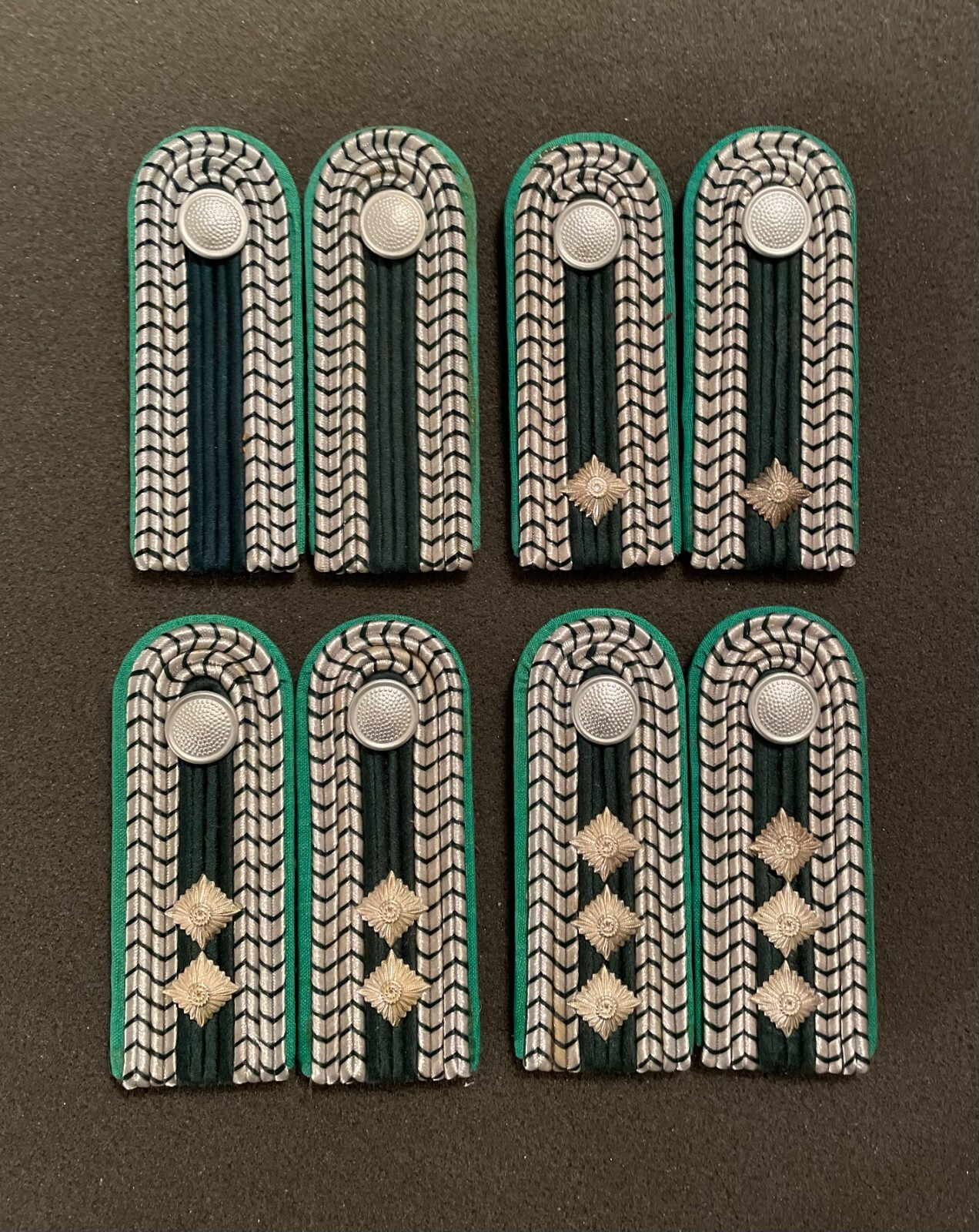 美しい GERMAN EAST Set: Complete NCO Shoulder POLICE Volkspolizei トップス