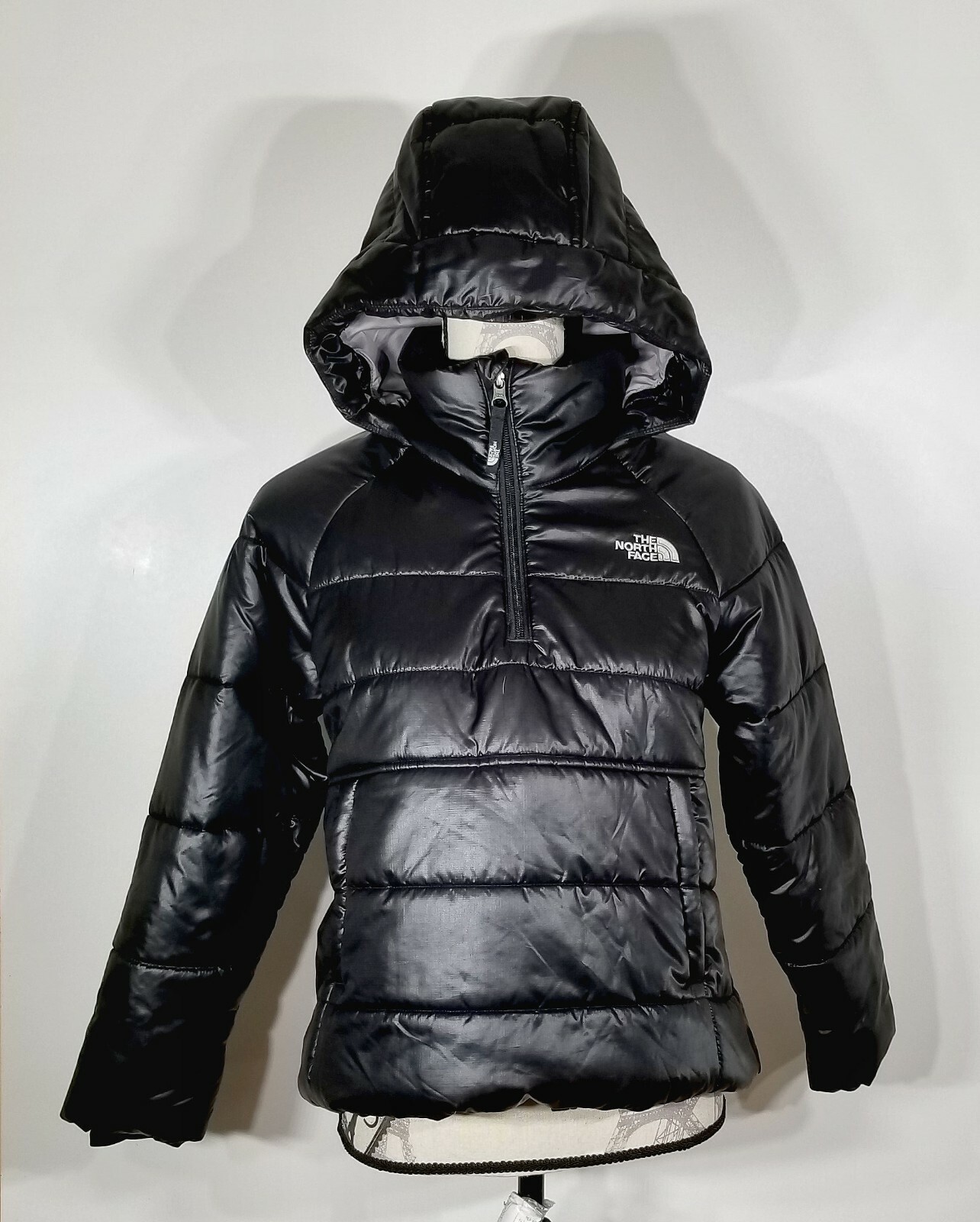 The North Face Logo-Print Cropped Pull Over Jacket, Black, Girl's Size M