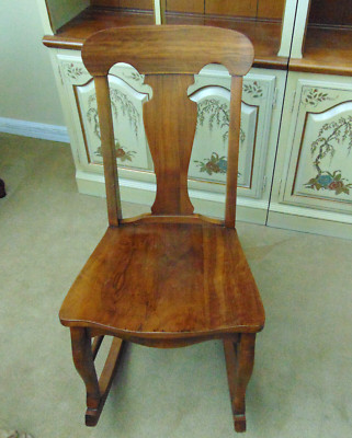 Antique Vintage 31'' T Maple? Wood Walnut Finish Sewing Rocking Chair VGC