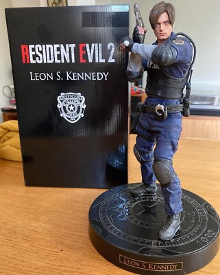 Resident Evil Biohazard Leon S. Kennedy 32cm Statue PS4 PVC Collectible Figure