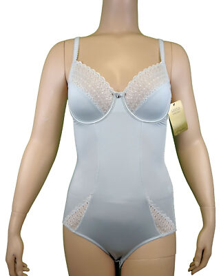 Sassa Body 989 LOVELY SECRET Grün Pistazie 609 mit Bügel, viel Spitze NEU 1A