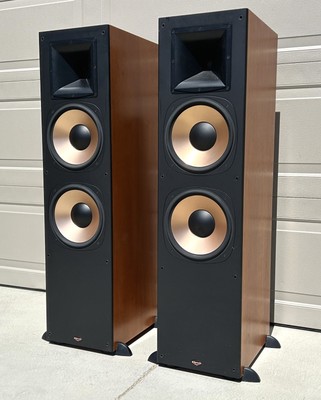 Klipsch Classic RF-7 Dual 10'' 2-Way Floorstanding Speakers in Cherry w/ Grilles