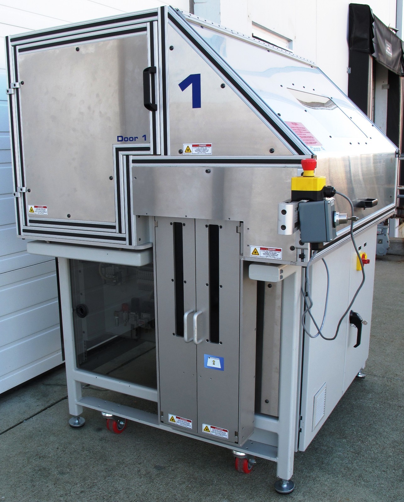 General Dynamics Adaptek Laser Marking Machine with Yamaha F1030-900 Robot SR1-X