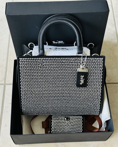 ★海外限定★【COACH】PV HRT HP ERNG LD99 NWT COACH CRYSTAL BLACK LEATHER ROGUE 25 & MATCHING CARD