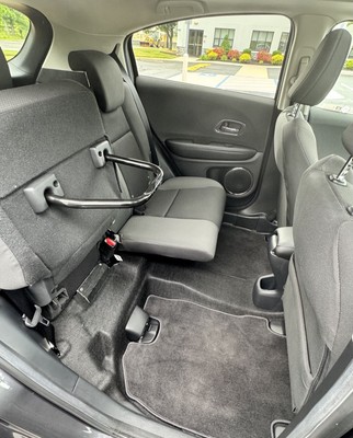 image 4 of interior