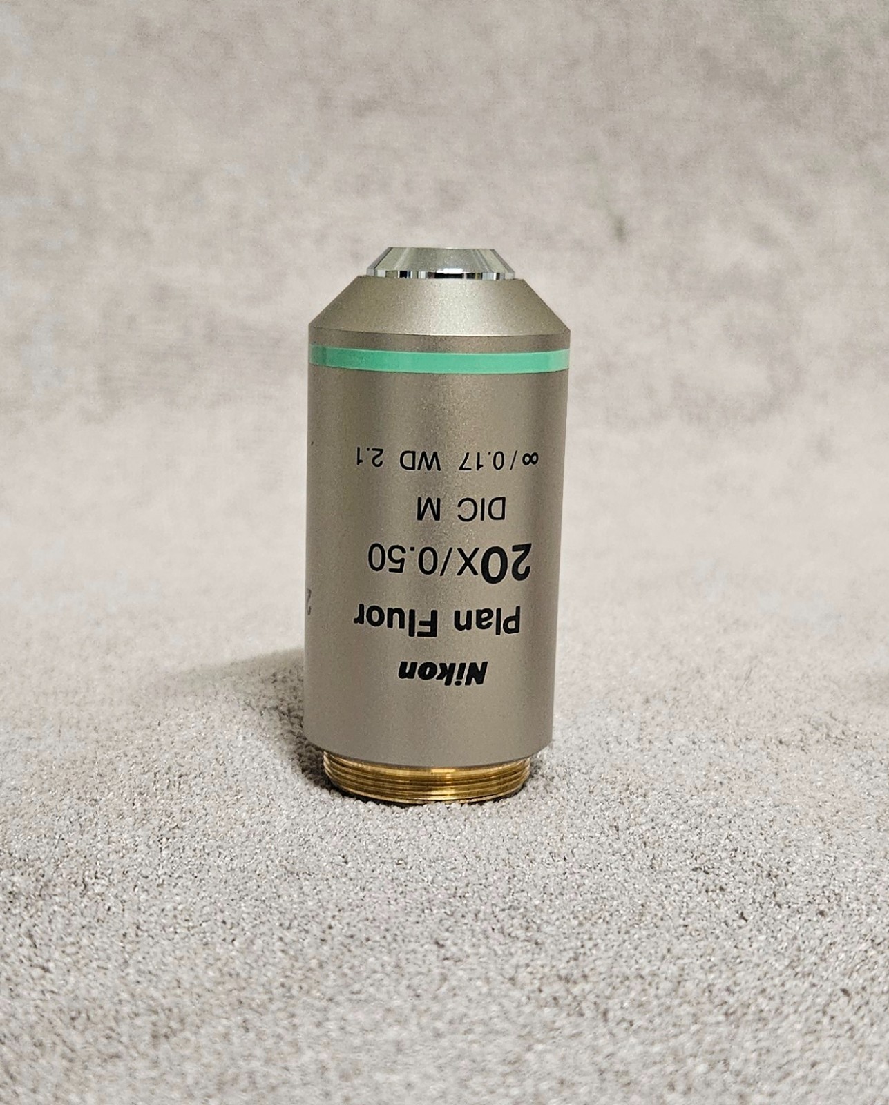 NIKON 対物レンズ Plan Fluor 20x/0.50 DIC M/N2 ∞/0.17 WD 2.1 