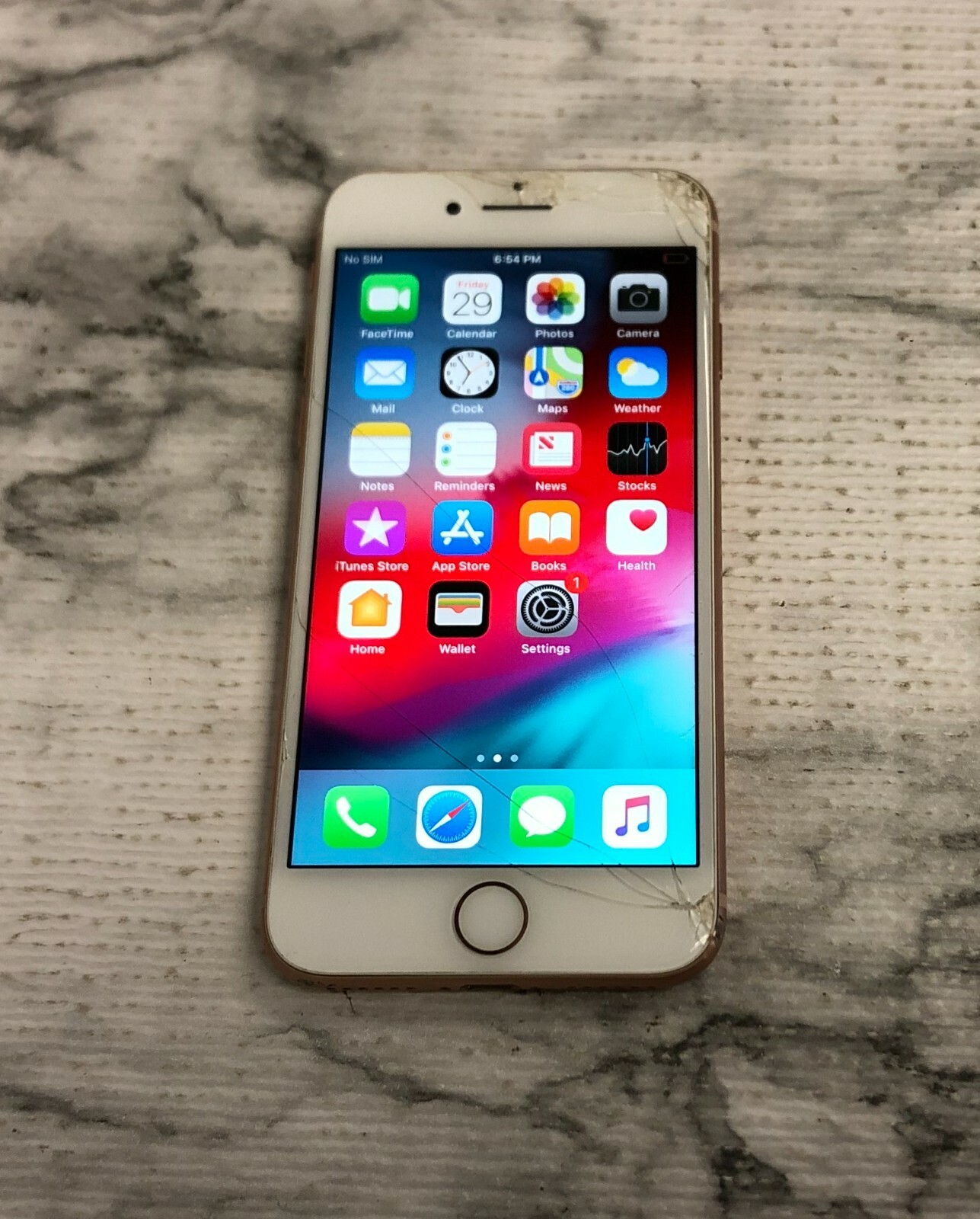 iPhone 8 256GB　Ｇｏｌｄ　ジャンク iPhone 8 256GB Gold ジャンク