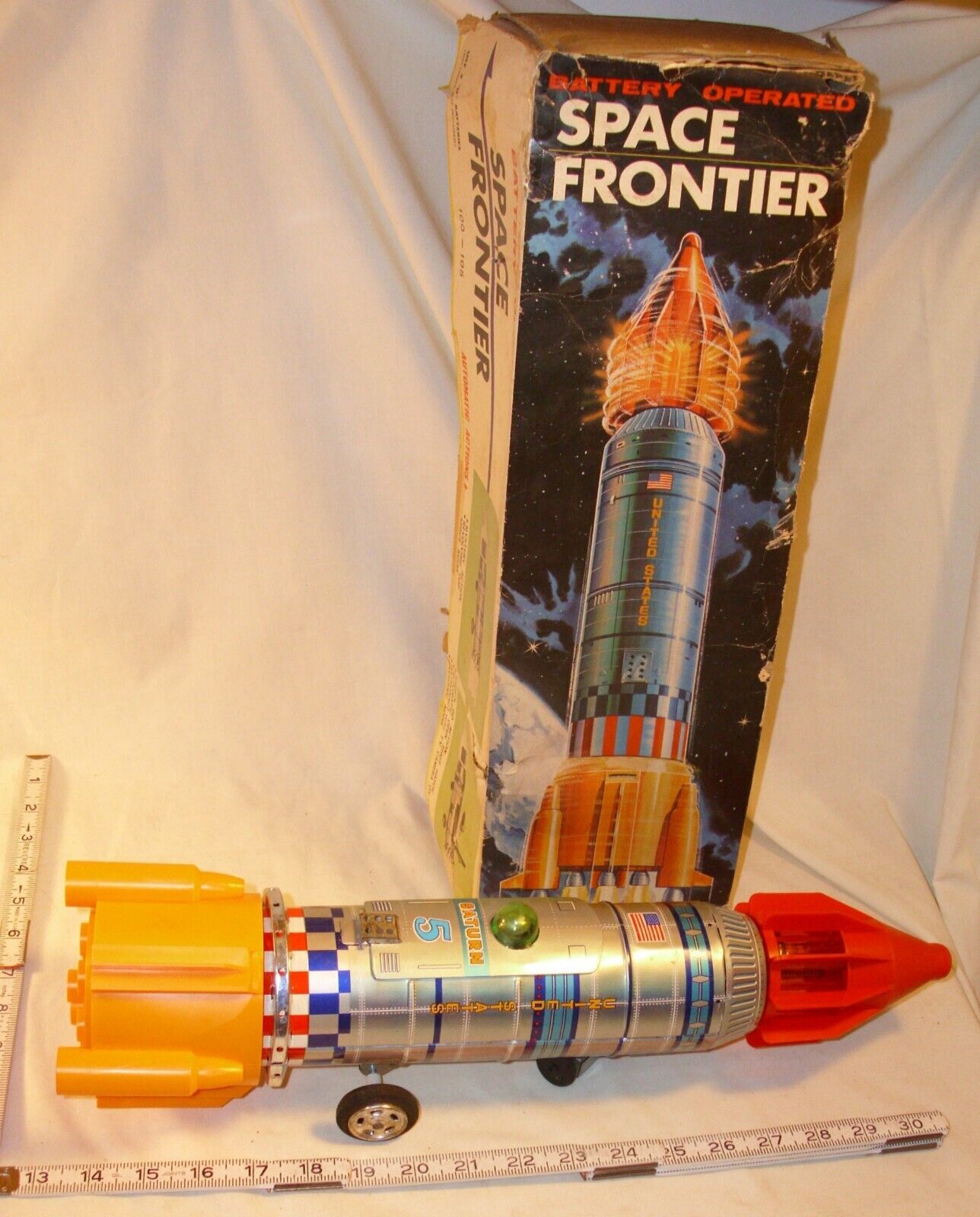 SPACE FRONTIER SATURN 5 ROCKET TIN BATTERY TOY YOSHINO JAPAN SPACE FRONTIER SATURN 5 ROCKET TIN BATTERY TOY YOSHINO JAPAN