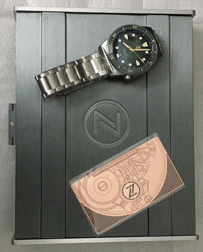 Pre-owned Zelos Great White V2 300m Antique Green 43mm Watch - Dealer & Warranty