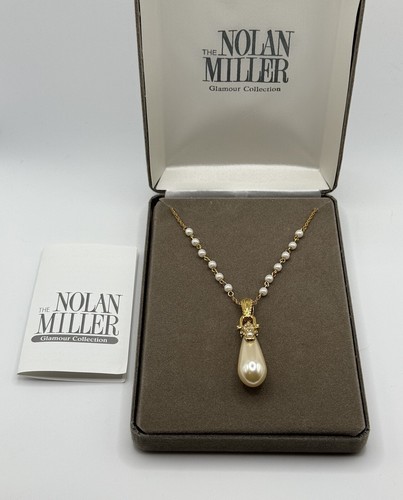 ★VINTAGE HOLLYWOOD★ Classic Pearl NecklaceVH25NNNE100V s-l400.jpg