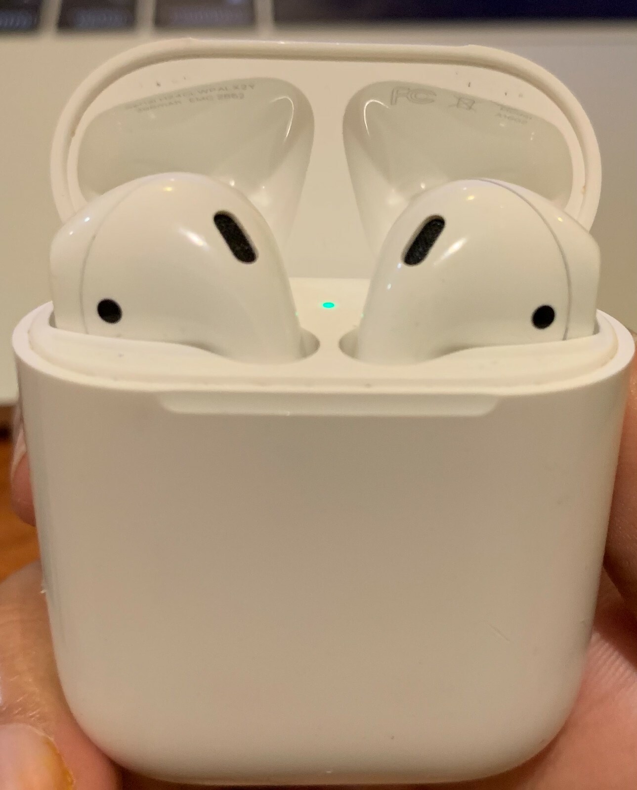 Apple AirPods 2nd Generation with Wireless Charging Case