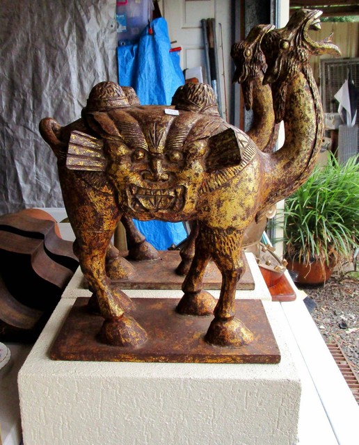 MATCHING PAIR LARGE CAMEL STATUES / SCULPTURE*HOME DECOR DECORATIVE