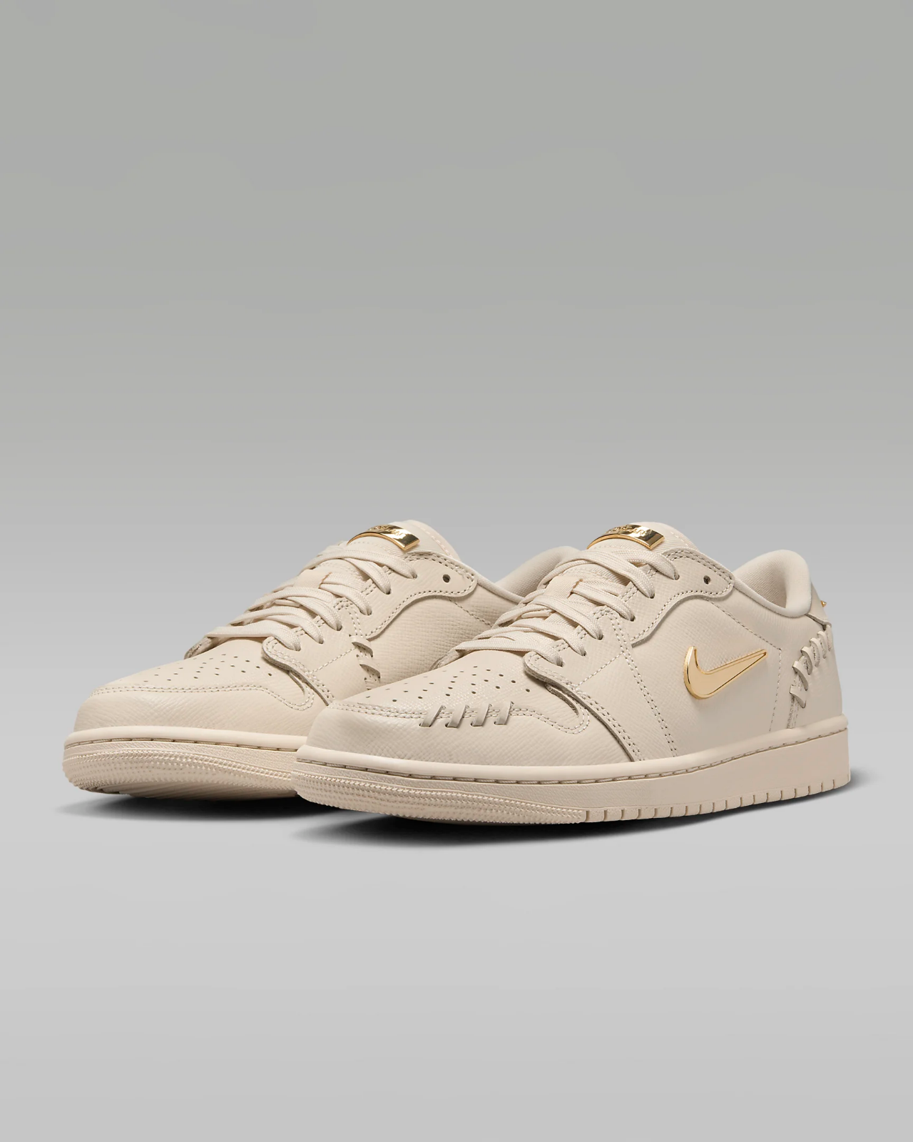 NIKE★AIR JORDAN 1 LOW★METHOD OF MAKE★LEGEND LIGHT BROWN Nike Women's Air Jordan 1 Low Method Of Make 'Legend Light