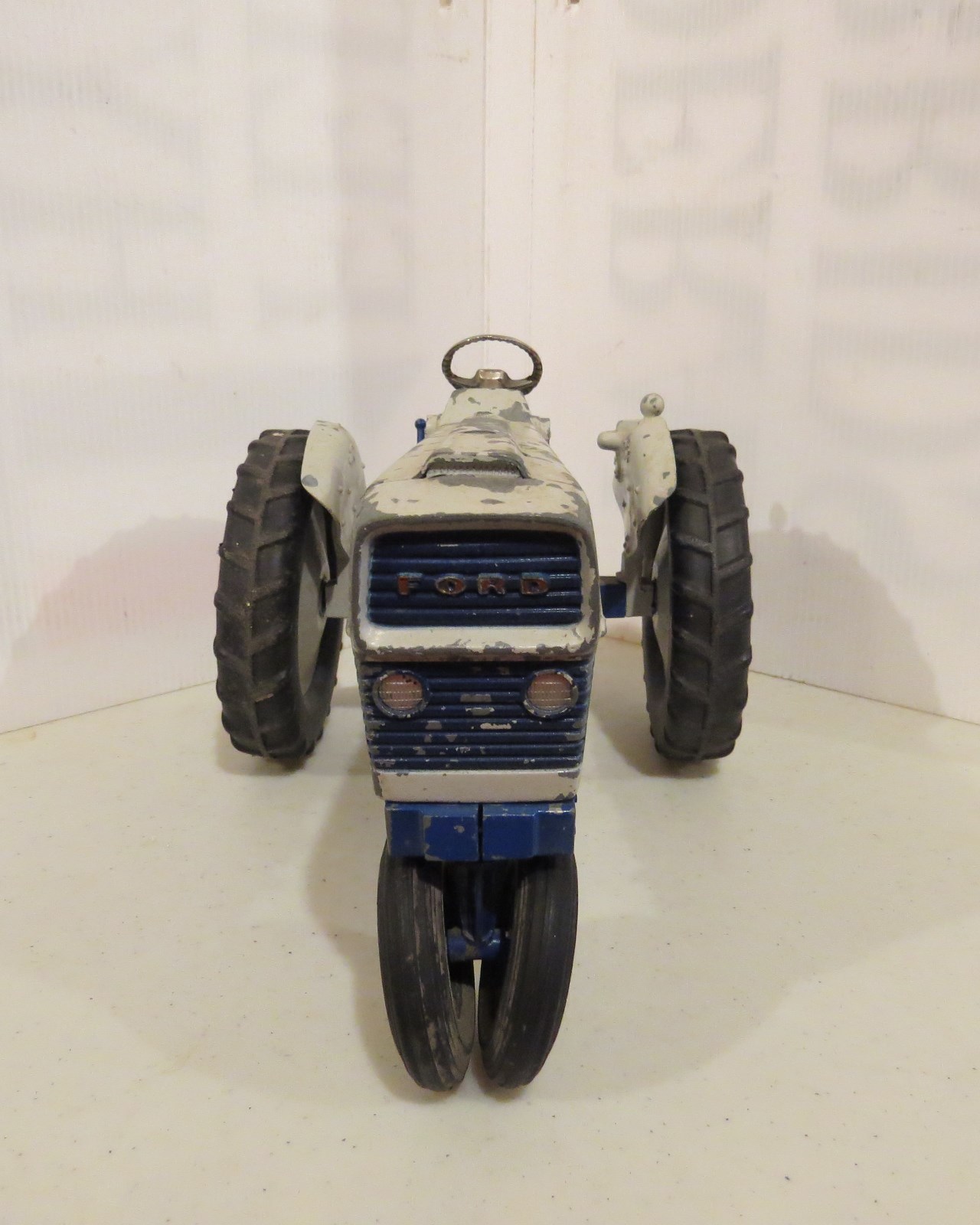 Hubley Ford 6000 Commande FD-023