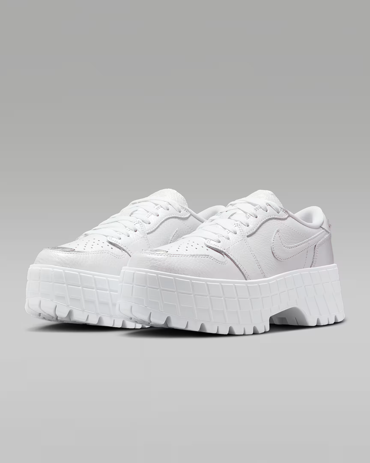◆NIKE◆W Jordan 1 Brooklyn Low 厚底 HF3184 ☆ 22~26cm Air Jordan 1 Brooklyn Low Women's Shoes. Nike.com