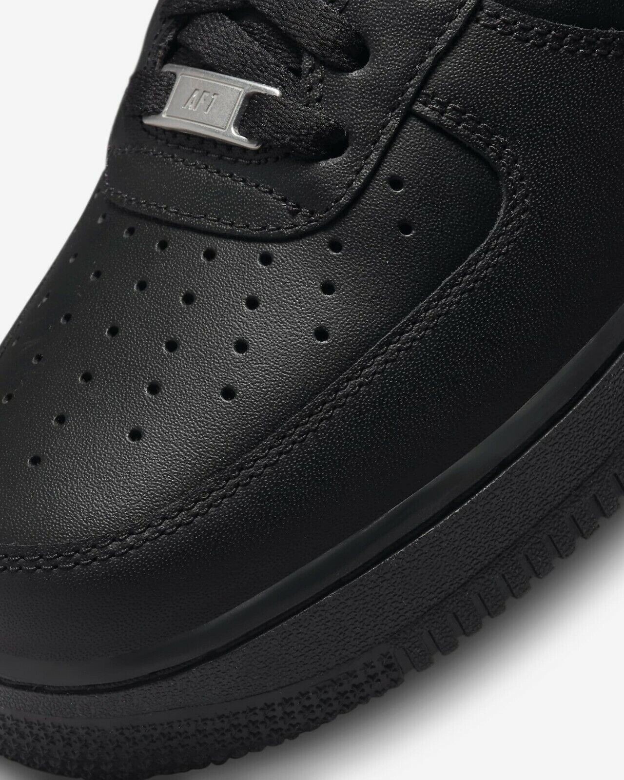 🔥 Nike Air Force 1 Low Triple Black Shoes Casual Mens Kids Size 4.5y Womens 6 - Picture 7 of 12