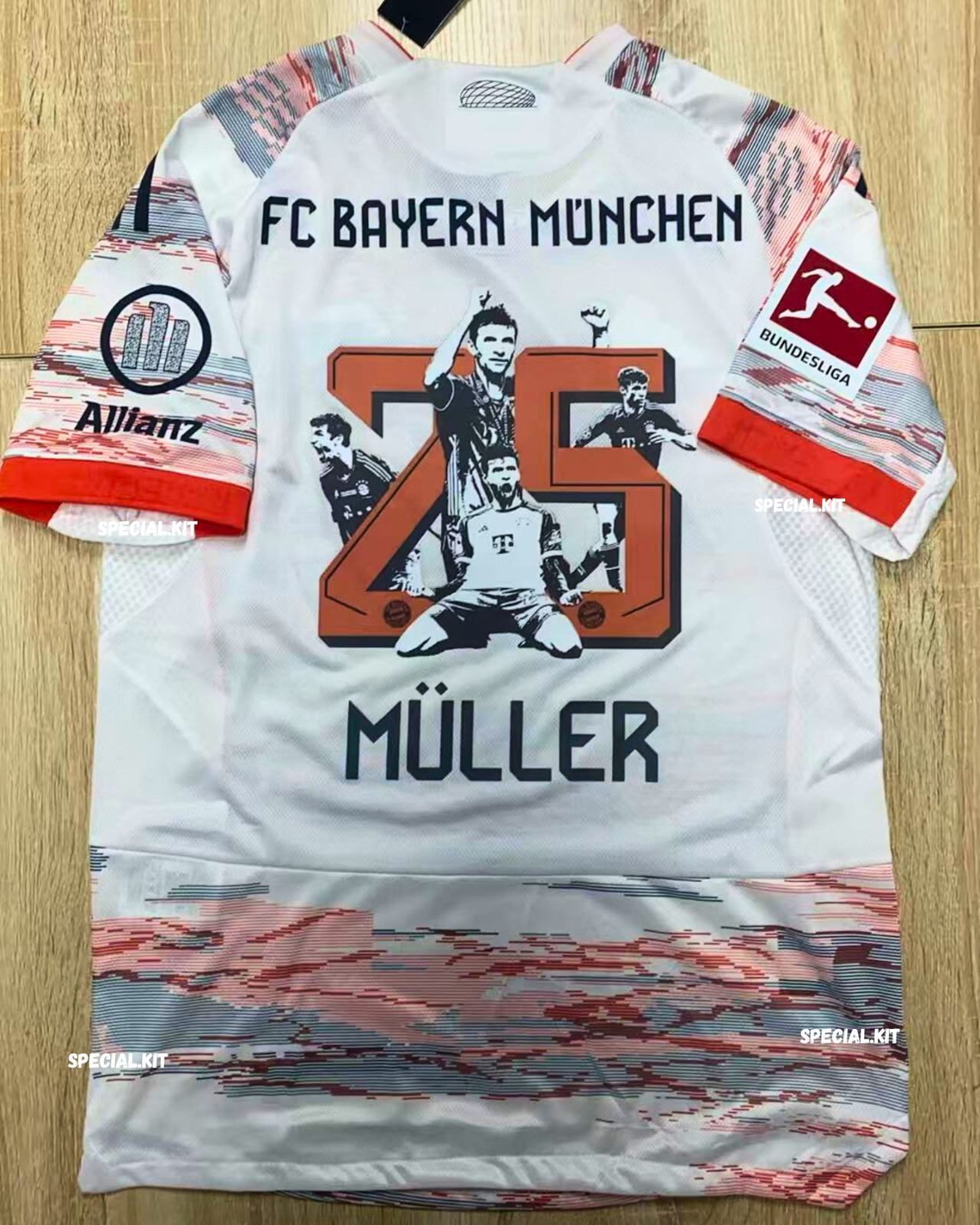 Bayern München ホームユニフォーム 25 Müller d53512ee2bde.jpg?width=3840&