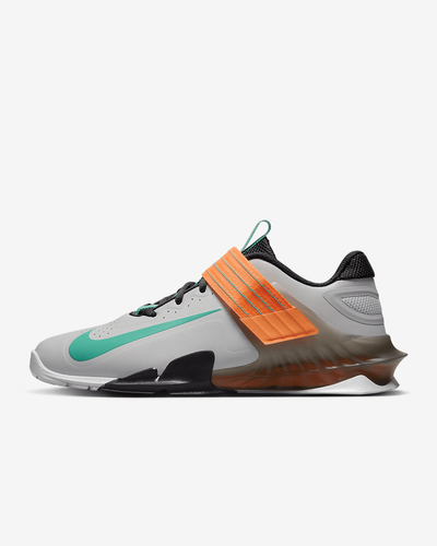 

Кроссовки Nike Savaleos CV5708-083 темно-серые, Gray fog/dark smoke gray/total orange/clear emerald, Nike Savaleos