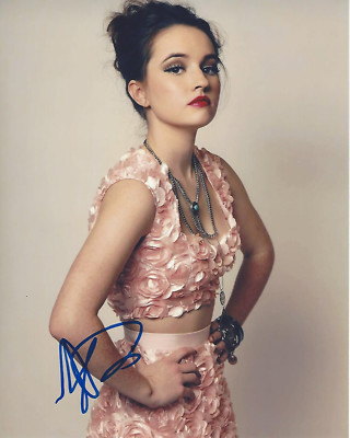 ディズニープリンセスのベビーグッズも大集合 KAITLYN DEVER SIGNED 8x10 PHOTO w/COA B DETROIT MOVIE 芸術写真