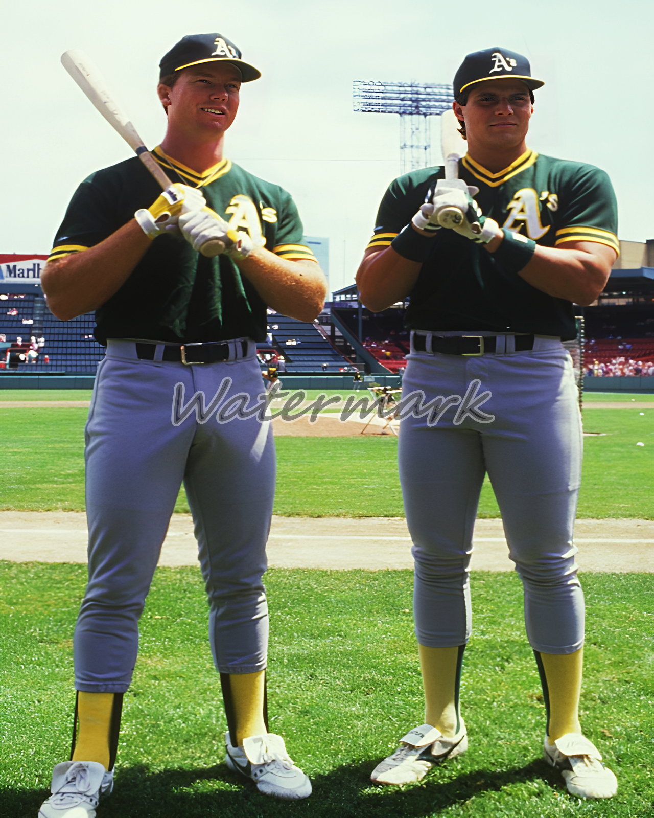 ■MLB Mark McGwire Jose Canseco Athletics Mark McGwire & Jose Canseco ATHLETICS 8-1/4 x 10-7/8