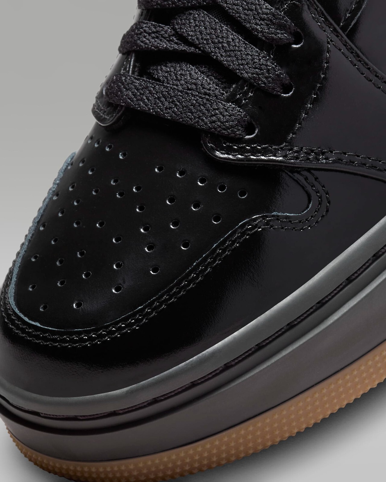 Pre-owned Nike Women's Air Jordan 1 Elevate High Se Fb9894-001 Black Medium Ash Gum Brown