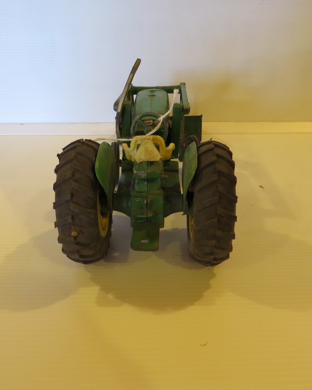 Ertl John Deere Tractor & Loader JD013