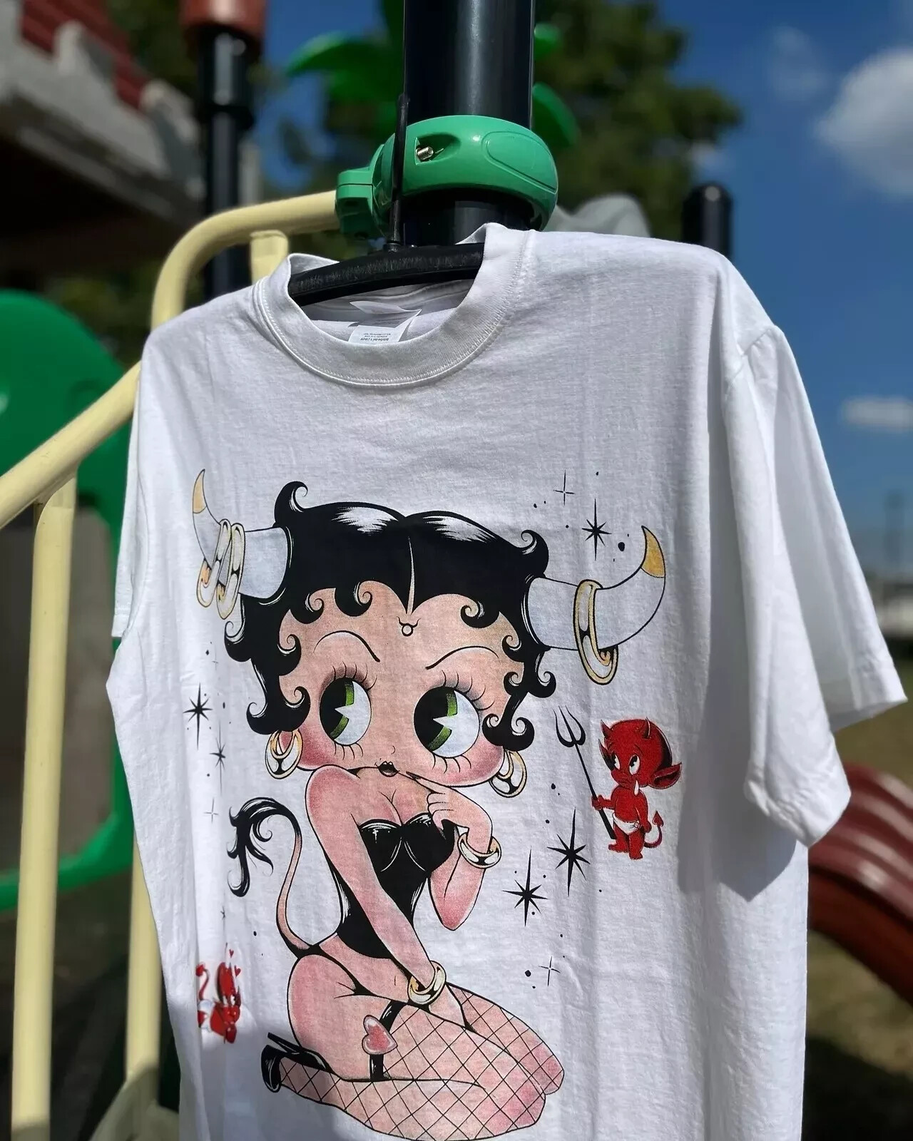 Tシャツ・カットソー ULKIN CANVAS Betty Boop Heart Cursive Semi-Crop Short Sleeve MUSINSA | ULKIN CANVAS Betty Boop Heart Cursive Semi-Crop