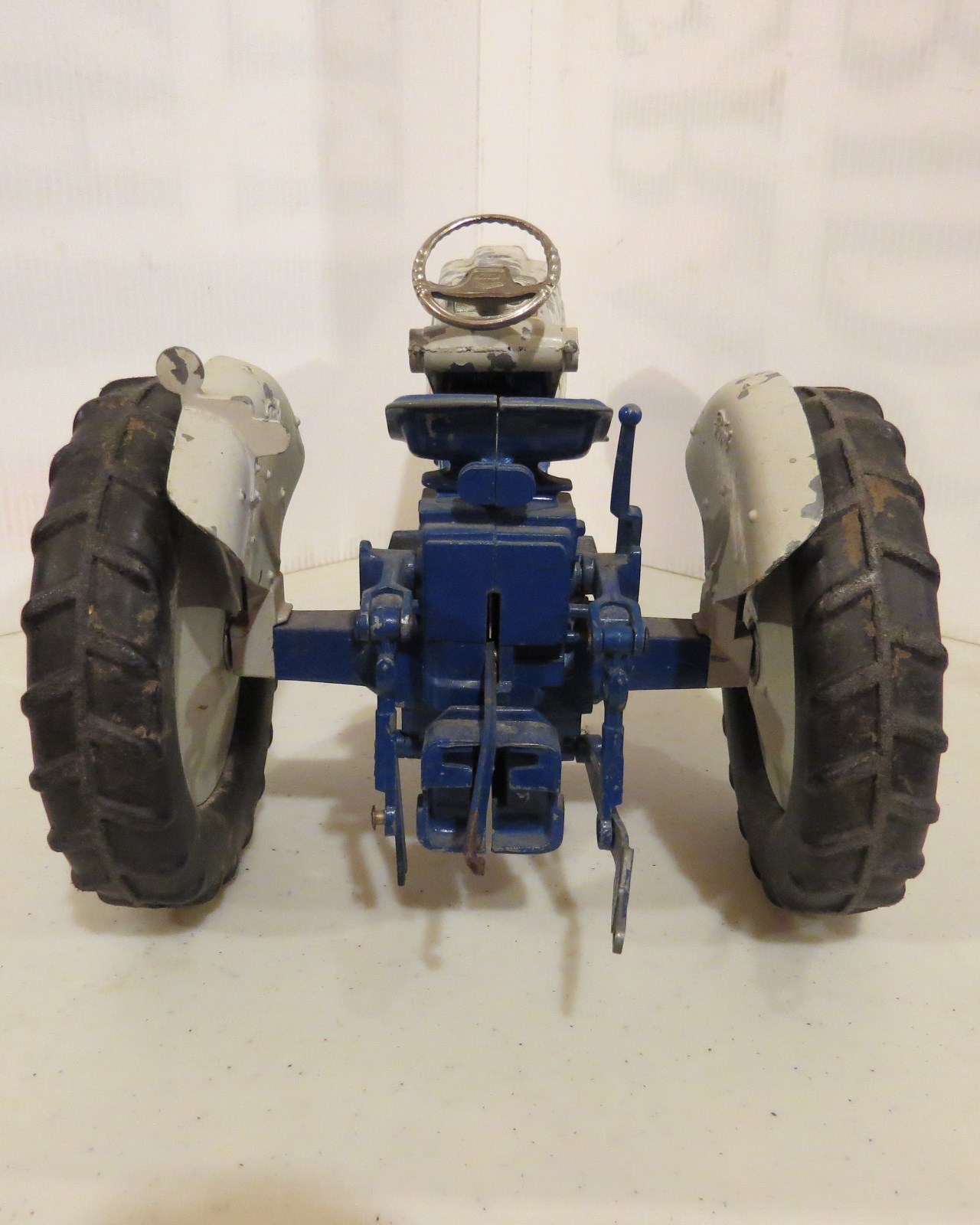 Hubley Ford 6000 Commande FD-023