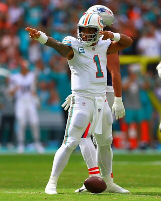 8x10 Photo TUA TAGOVAILOA Miami Dolphins NFL Pro Bowl Quarterback QB