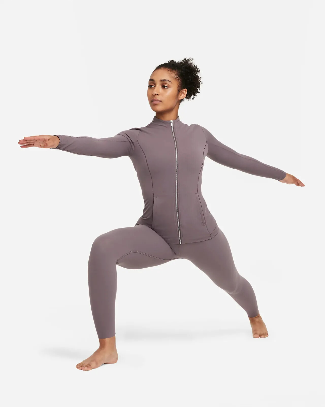 Nike $130 XS S M L XL Women's Yoga Luxe Dri-FIT Full-Zip Nike $130 XS S M L XL Women's Yoga Luxe Dri-FIT Full-Zip