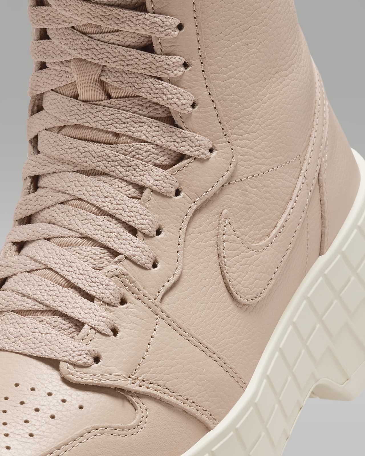 Pre-owned Nike Fj5737-200  Air Jordan 1 Brooklyn Legend Medium Brown (women's)