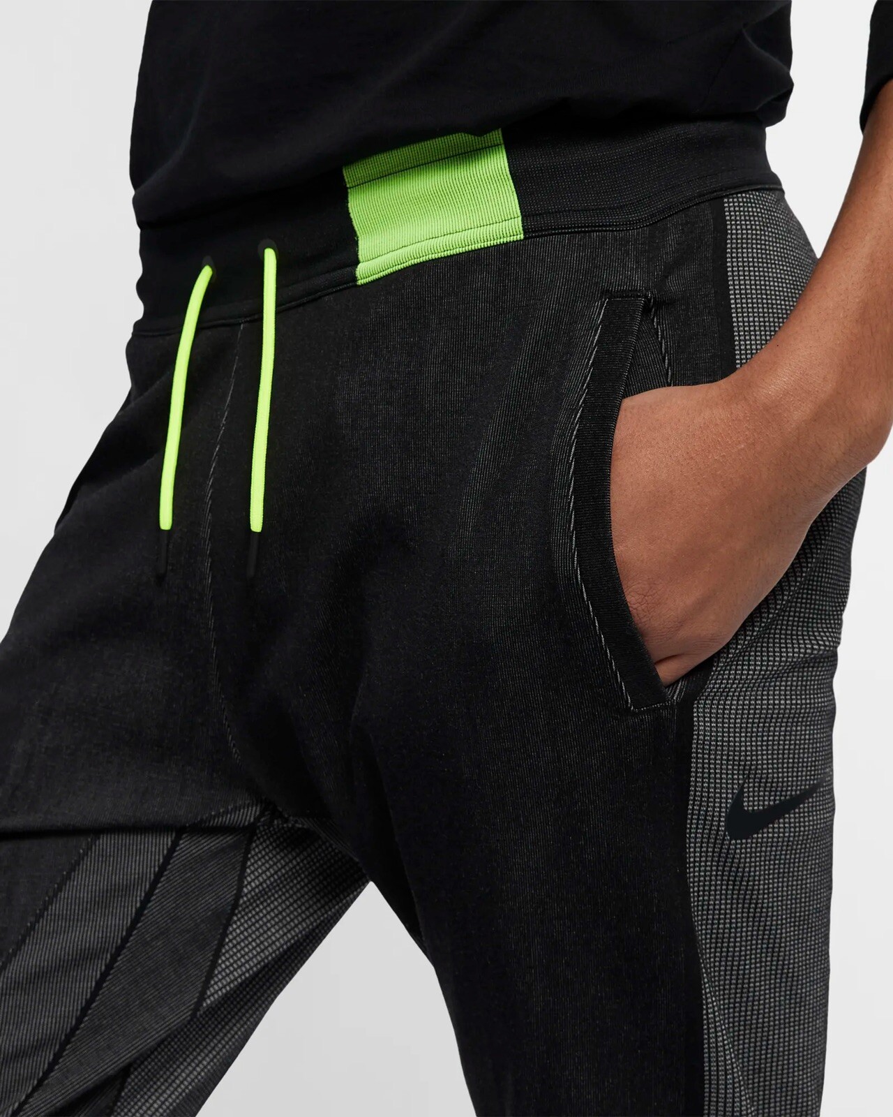 NIKE Sportswear Tech Pack Knit Pants 