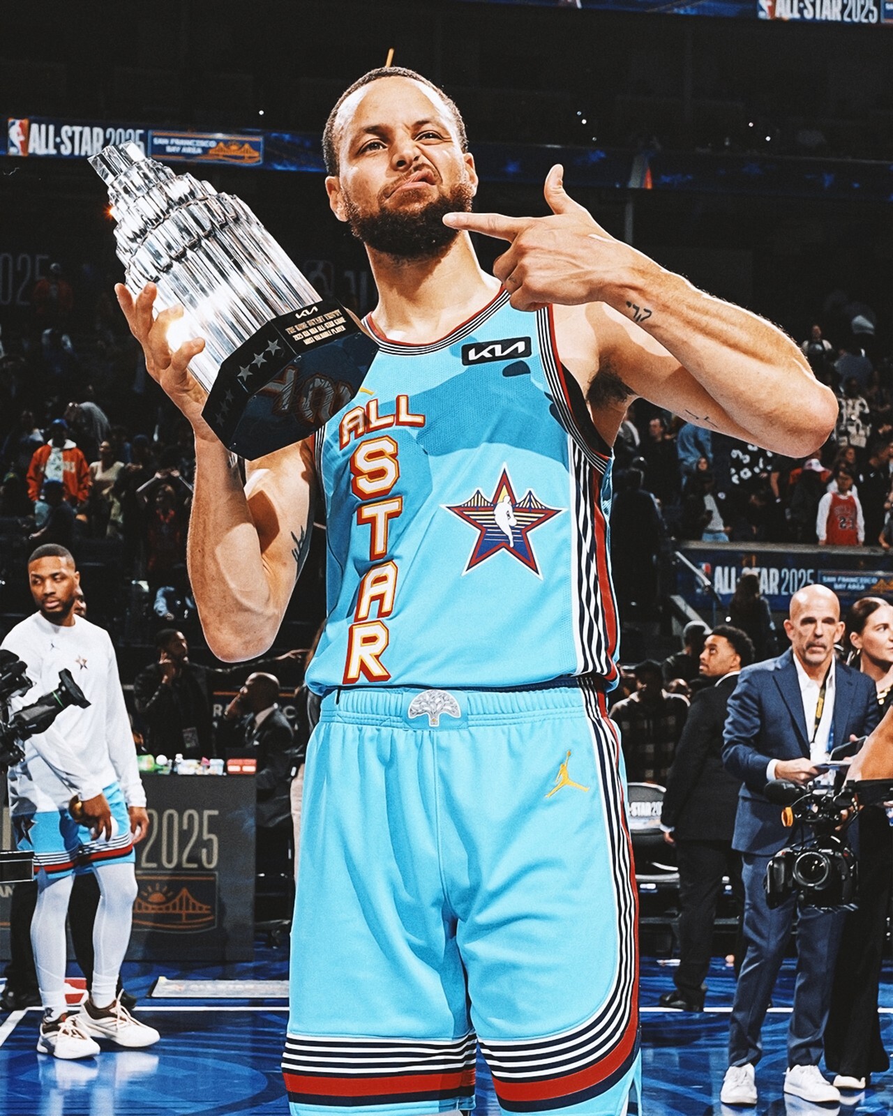 STEPHEN CURRY ジョーダン ファイナルMVP Steph Curry wins first NBA Finals MVP, Warriors claim title