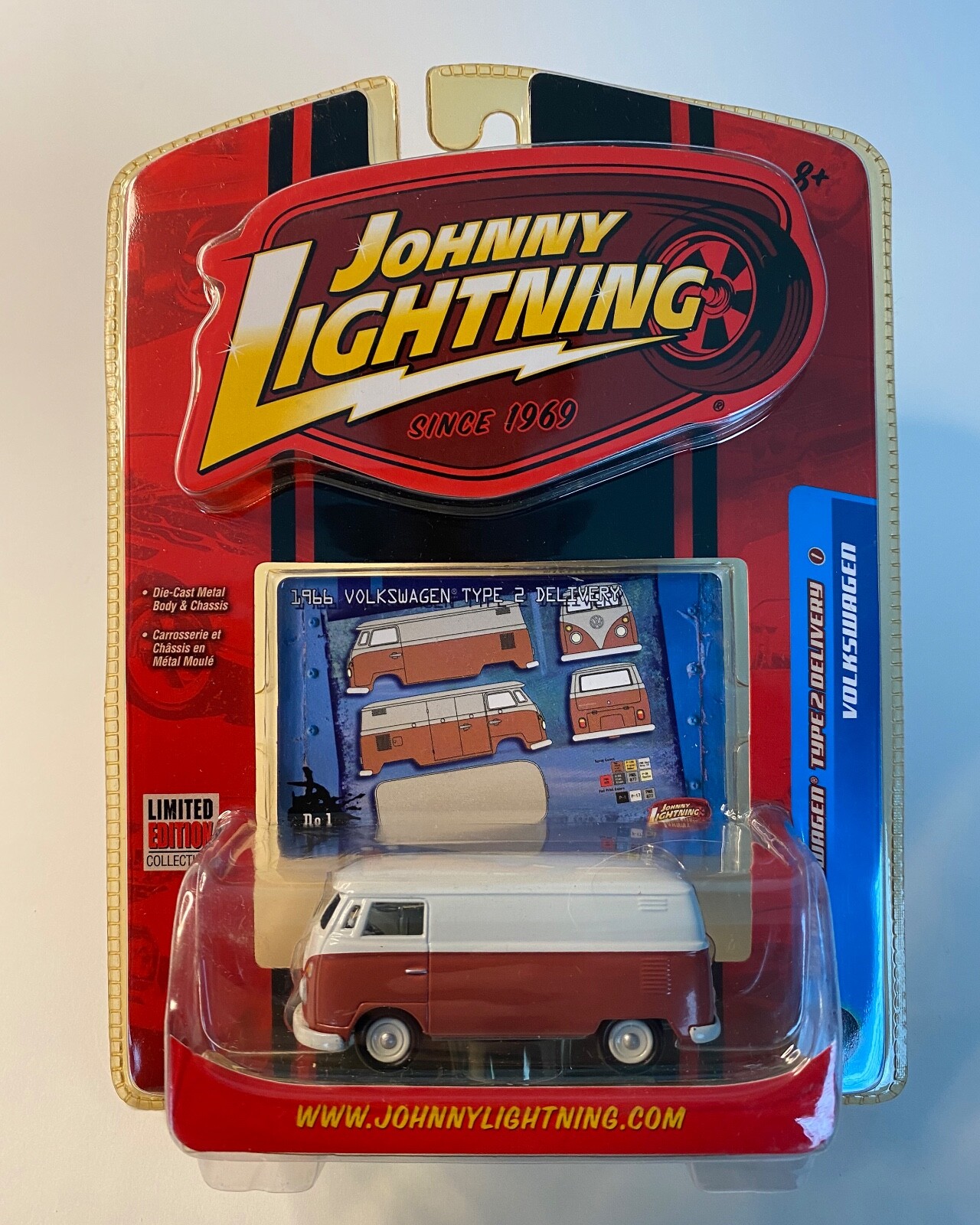 Johnny Lightning 1966 VW   ワーゲンバス JOHNNY LIGHTNING R2 VOLKSWAGEN 1966 21 WINDOW VOLKSWAGEN